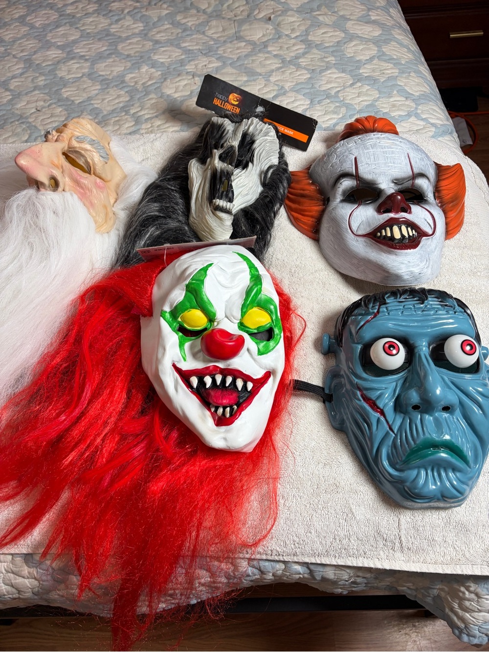 Men,sRed Clown Halloween Mask Costume - Unbranded two new 3 used